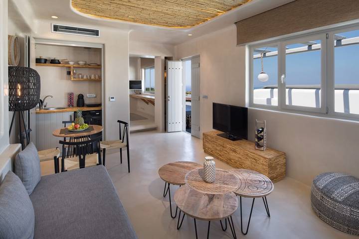 Location de vacances pour 4 personnes, avec terrasse ainsi que vue sur l’océan et jardin à Thera - 4