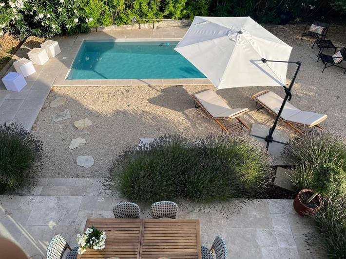 Location de vacances pour 6 personnes, avec piscine et jardin à Saint-Étienne-du-Grès - 3