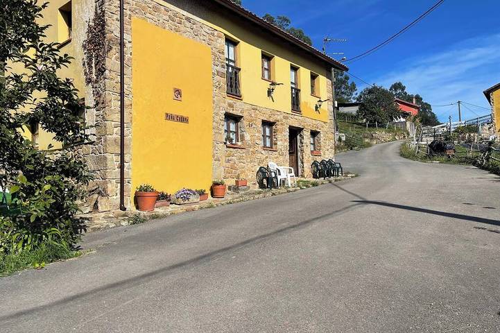Casa rural para 10 personas, con terraza y jardín, Se admiten mascotas - 1