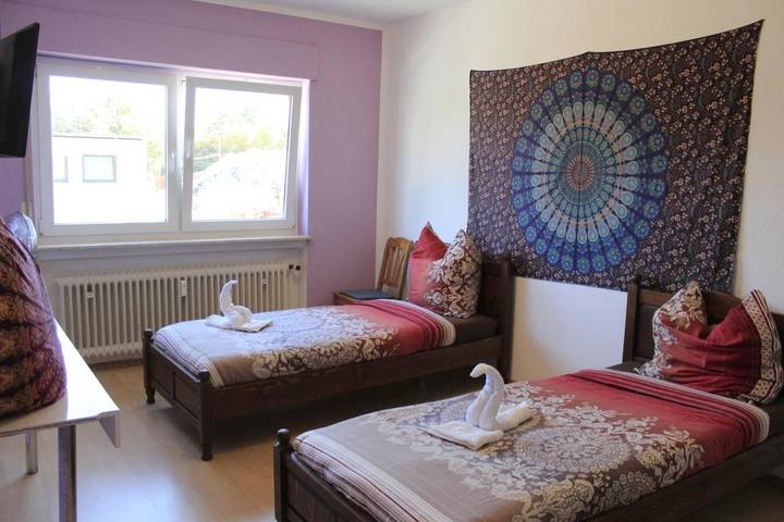 Ferienhaus für 9 Personen, mit Terrasse und Garten