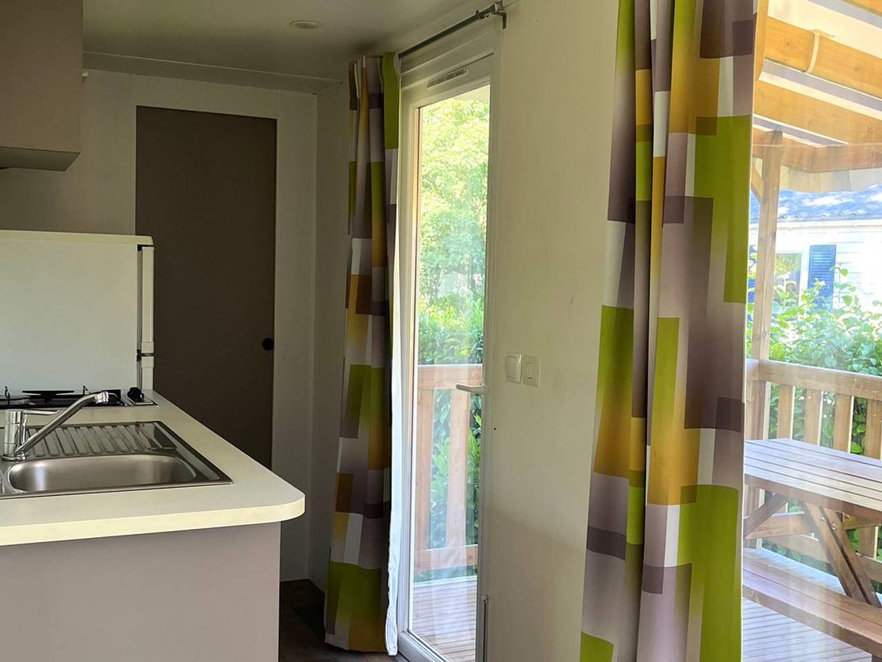 Mobile-home 4 pers avec terrasse in Angicourt, Oise