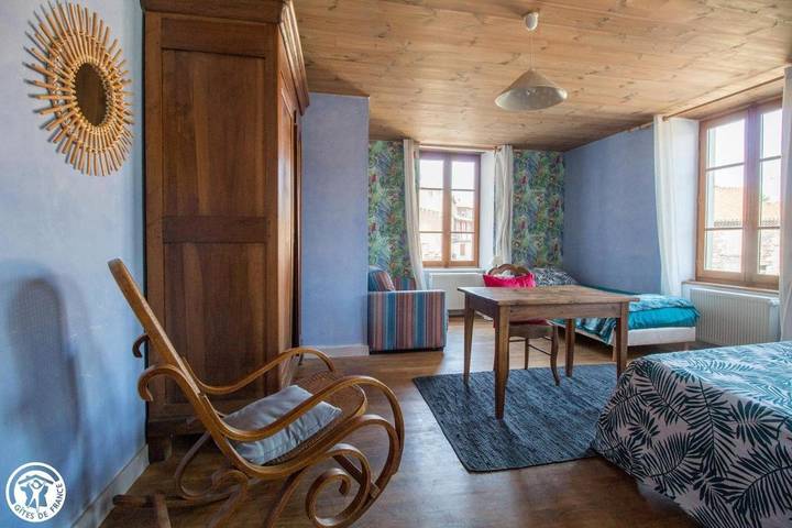 Location de vacances pour 2 personnes, avec terrasse et vue à Saint-Saturnin (Puy-de-Dôme) - 3