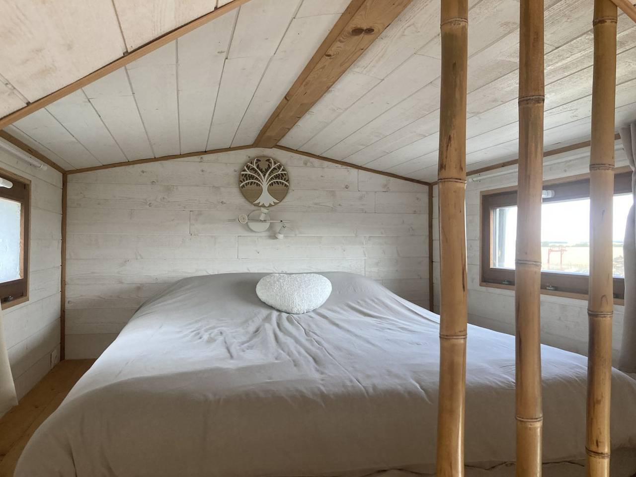 Jolie tiny house au milieu des animaux de la ferme in Buis-sur-Damville, Région d'Évreux