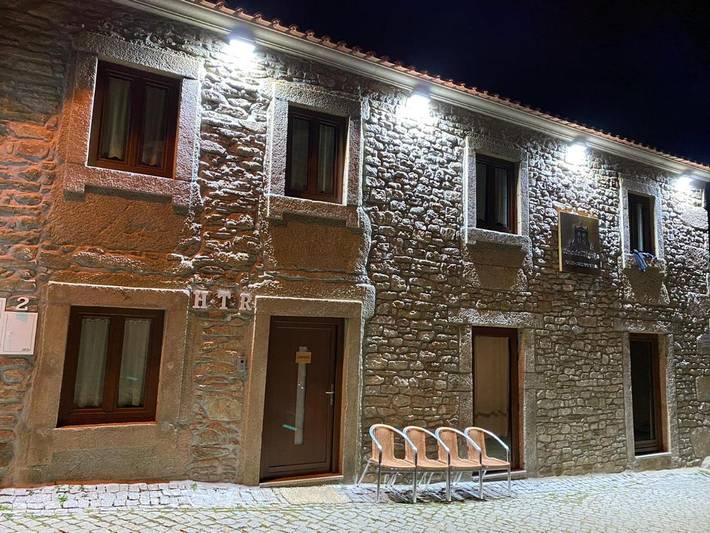 Casa rural para 2 personas, con vistas además de terraza y piscina en Mogadouro - 3