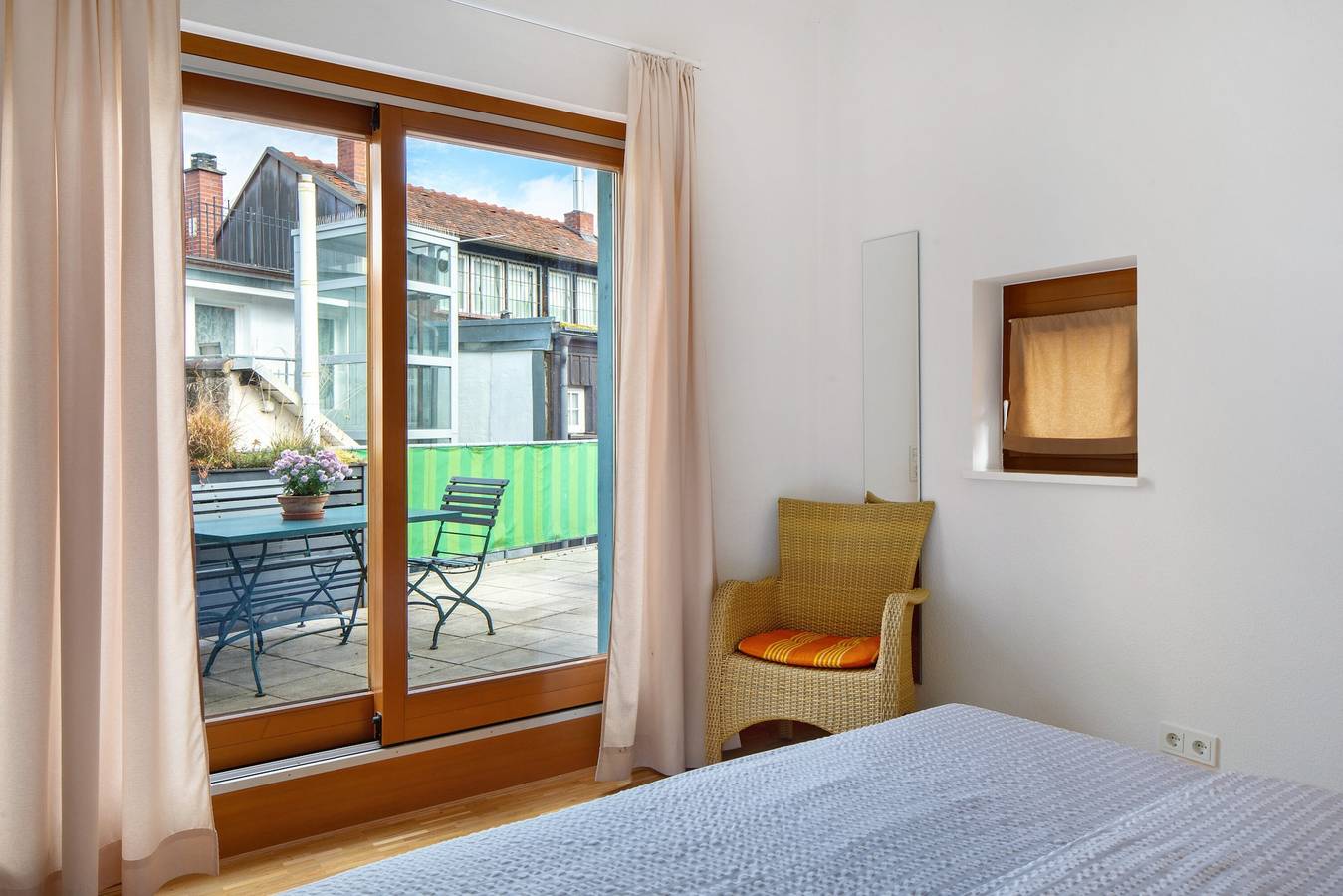 Ganze Wohnung, Ferienwohnung Stiegeler Nr 5 Schloßberg mit privater Terrasse und Wi-Fi in Freiburg, Südschwarzwald