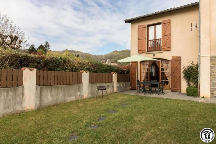 Location de vacances pour 4 personnes, avec jardin à Chein-Dessus - 4