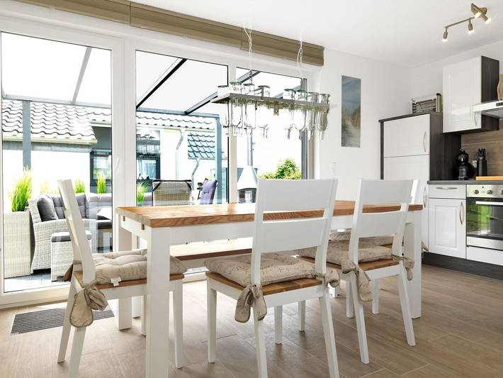 Ferienhaus für 6 Personen, mit Terrasse und Garten sowie Sauna in Weitendorf-Hof - 4