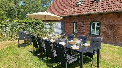 Ferienhaus für 8 Personen, mit Garten in Lensahn