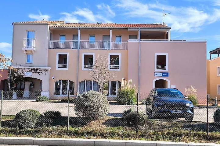 Ganze Wohnung, Schöne T2 Wohnung Mit Terrasse - Blick Auf Den Lac Marin - In Der Nähe Der Strände Von Barcarès in Le Barcarès, Côte d'Améthyste