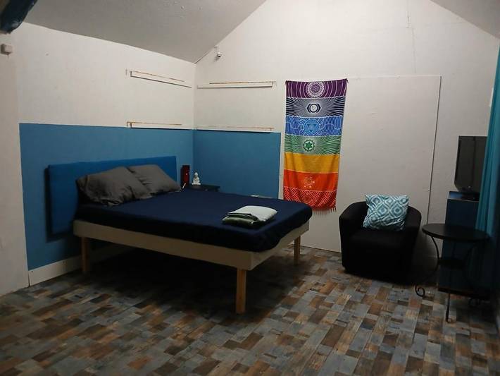 Location de vacances pour 3 personnes, avec jardin et vue dans Terranjou