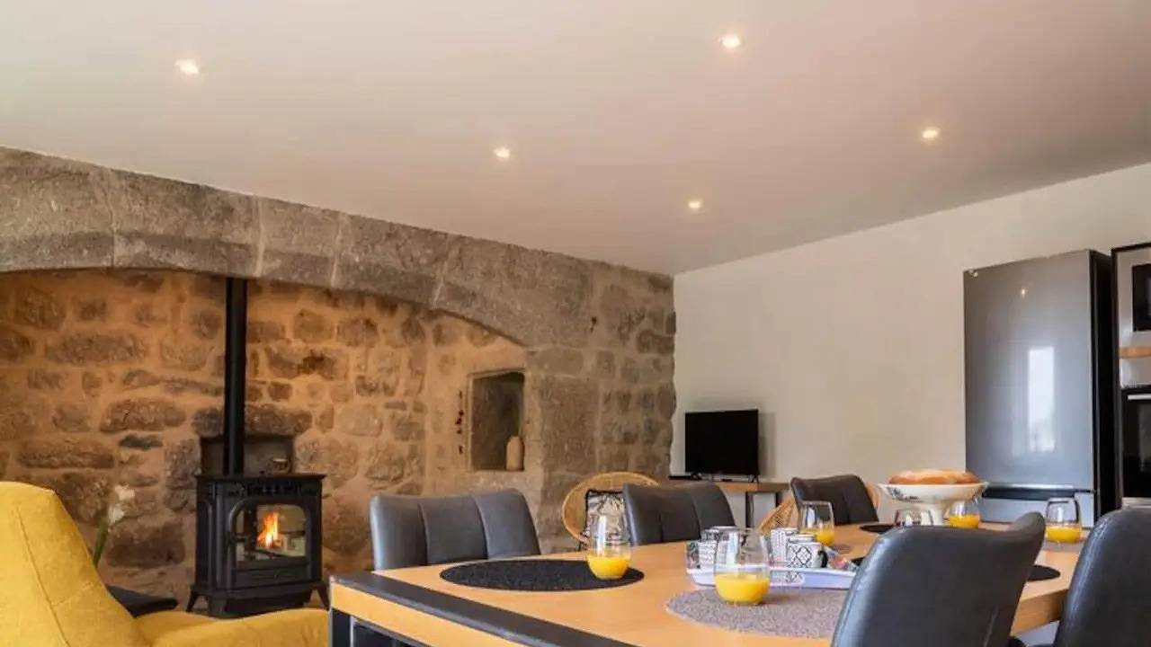 Ganze Ferienwohnung, Ferienwohnung für 6 Personen (120 m²) in Puech del Trap in Saint-Laurent-de-Muret, Mende und Umgebung