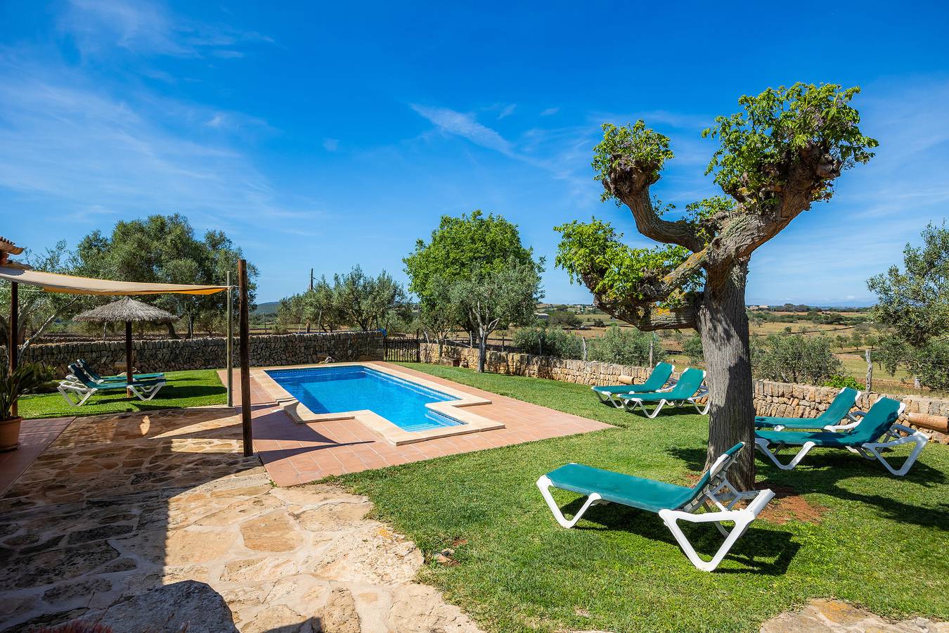 Finca für 8 Personen mit Pool in sehr ruhiger Lage in Santa Margalida, Mallorca Norden