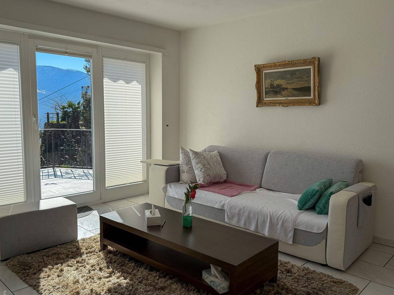 Apartamento entero, Molino Vecchio holiday apartment with stunning mountain views in Ronco sopra Ascona, Alpes Ticineses y del Verbano