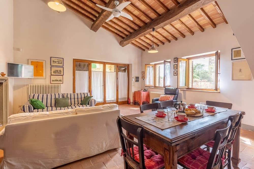 Luxuriöses Haus in Petroro Todi Pg in Todi, Perugia Provinz