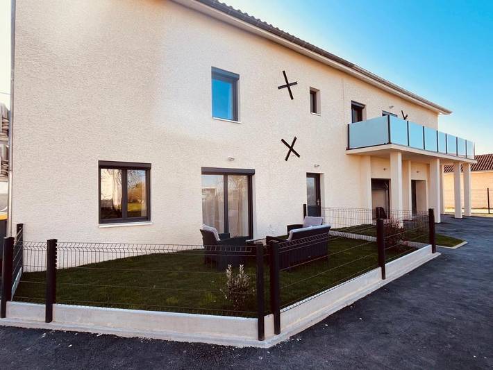 Gîte pour 4 personnes, avec vue et jardin dans Janneyrias - 3