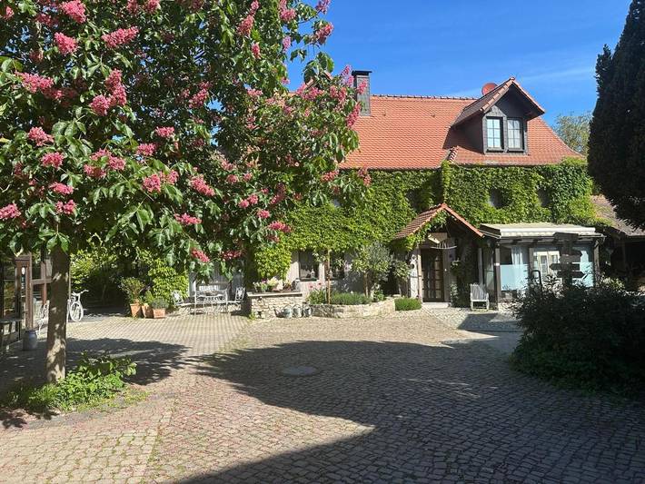 BnB für 2 Personen, mit Terrasse und Garten sowie Sauna in Erfurt