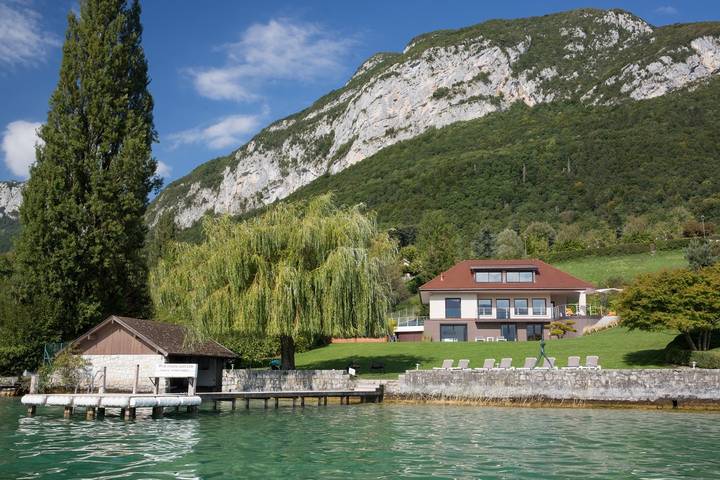 Chalet para 10 personas, con jardín además de vistas al lago y balcón - 1