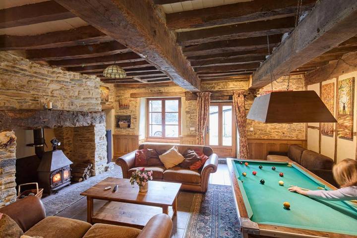 Location de vacances pour 7 personnes, avec vue et jardin, animaux acceptés à Jans