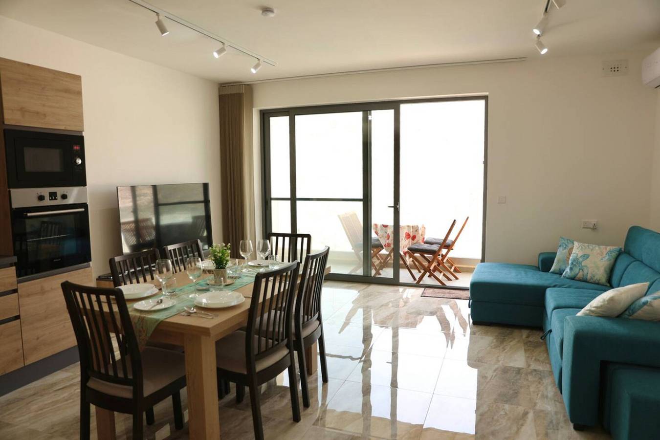Appartamento intero, Gozo Coastal Escape: Apartment Sea Views in Xlendi in Xlendi, Monsciar