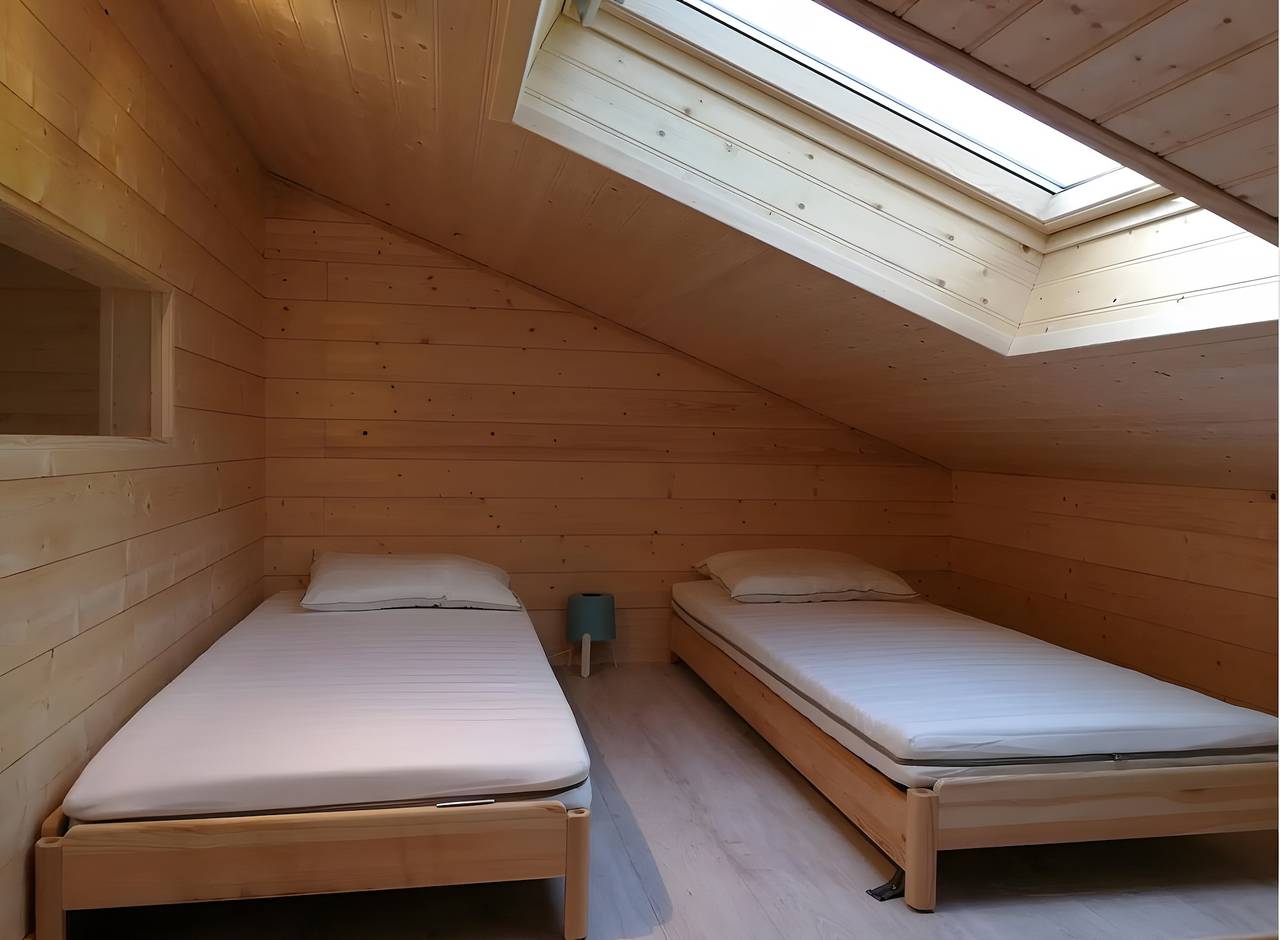 Maison de vacances « La Cabane 2 - Bassin d’Arcachon » avec piscine partagée et jardin privé in Gujan-Mestras, Région d'Arcachon