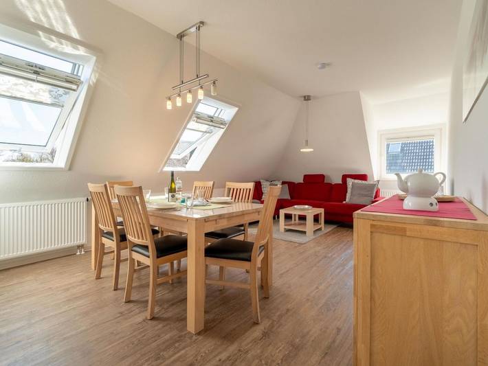Ganze Ferienwohnung, Haus Eva Wohnung 2 - "Erholsame Ferienwohnung in Wyk auf Föhr – Ihr Traumurlaub wartet!" in Wyk auf Föhr (Stadt), Wyk auf Föhr