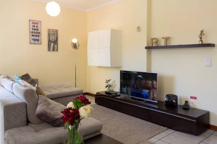 Gîte pour 3 personnes, avec balcon dans Rio Tinto