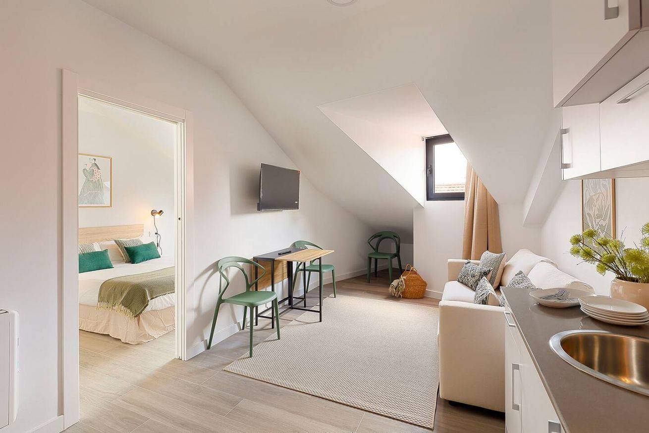 Ganze Wohnung, Cozy Apartment with Wi-Fi, Washer & Dishwasher in Oviedo, Cordillera Cantábrica