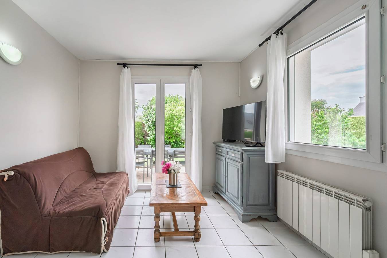 L'Azalée - Petfriendly - Terrasse in Saint-Méloir-des-Ondes, Baie du Mont-Saint-Michel