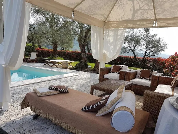 Chalet para 12 personas, con jacuzzi además de piscina y jardín - 1