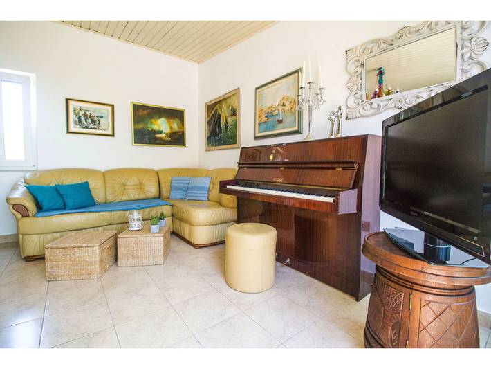 Villa pour 8 personnes, avec piscine dans Šolta - 2