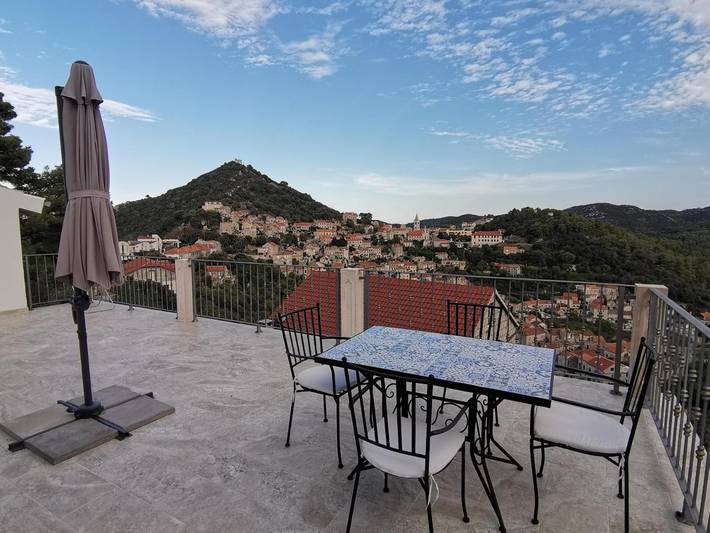 Chambre d’hôte pour 2 personnes, avec terrasse dans Lastovo - 2