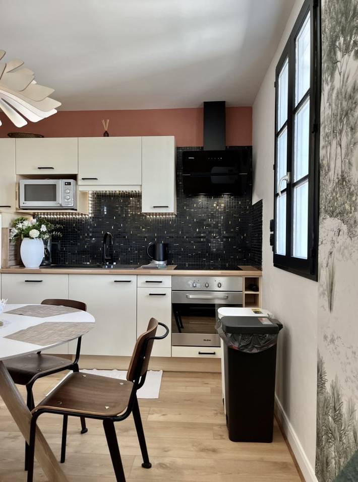 Gîte pour 4 personnes, avec terrasse et jardin, animaux acceptés à La Flotte - 2