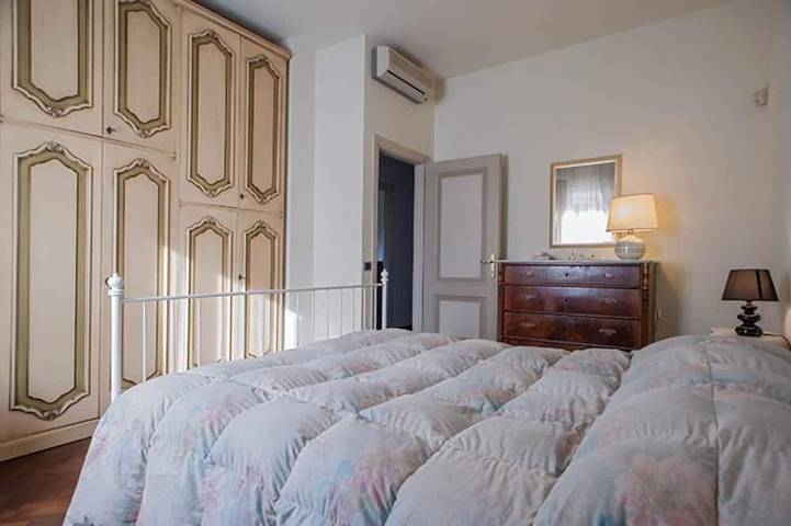 Villa adatta alle famiglie con piscina e giardino, a 900 m dal centro storico in Lucca, Provincia di Lucca