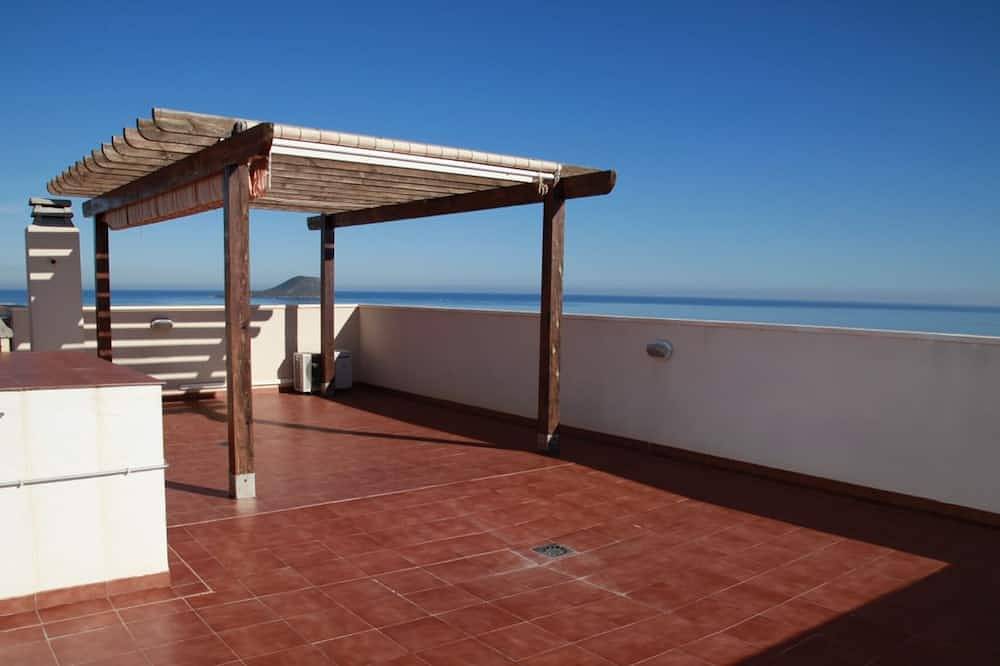 Entire apartment, 2 bedrooms on the top floor + 90m2 of private solarium in Mar Menor, Costa Cálida