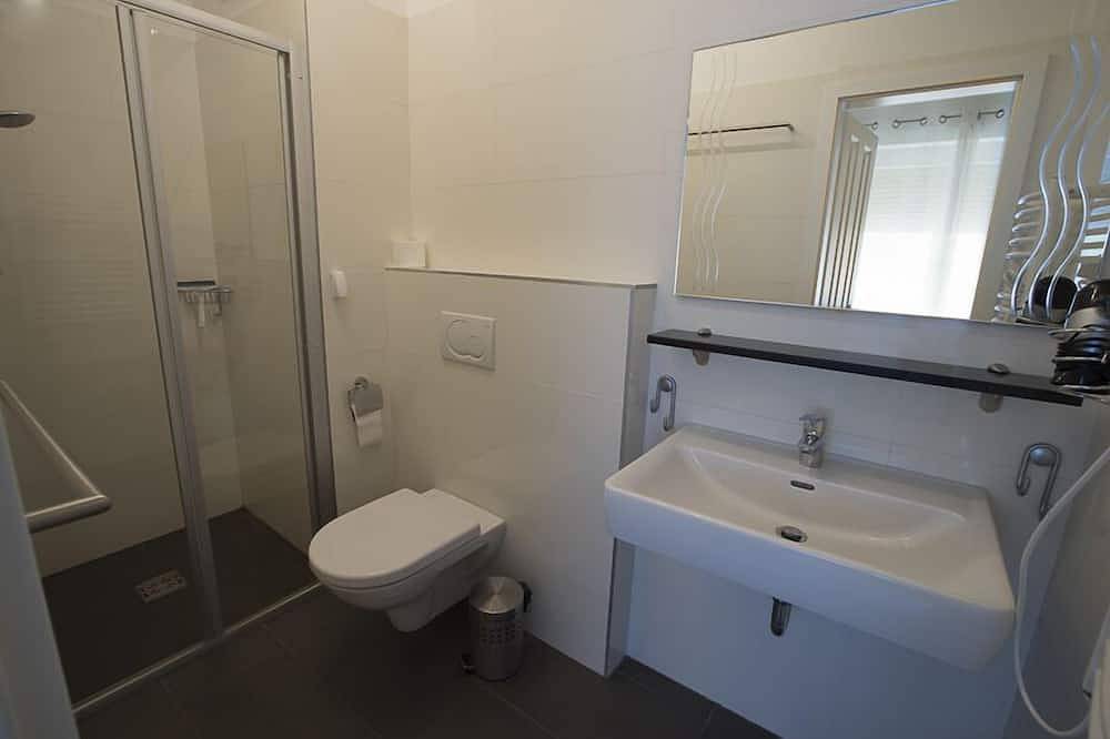 Ganze Wohnung, Wohnung für bis zu 8 Pers. direkt an der Piste, Sauna, 3 Sz, 2 Bäder, Tiefgarage in Sonnenalpe Naßfeld, Hermagor-Pressegger See
