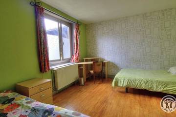 Appartement De Vacances pour 5 Personnes dans Vaulx-en-Velin, Rhône, Photo 3