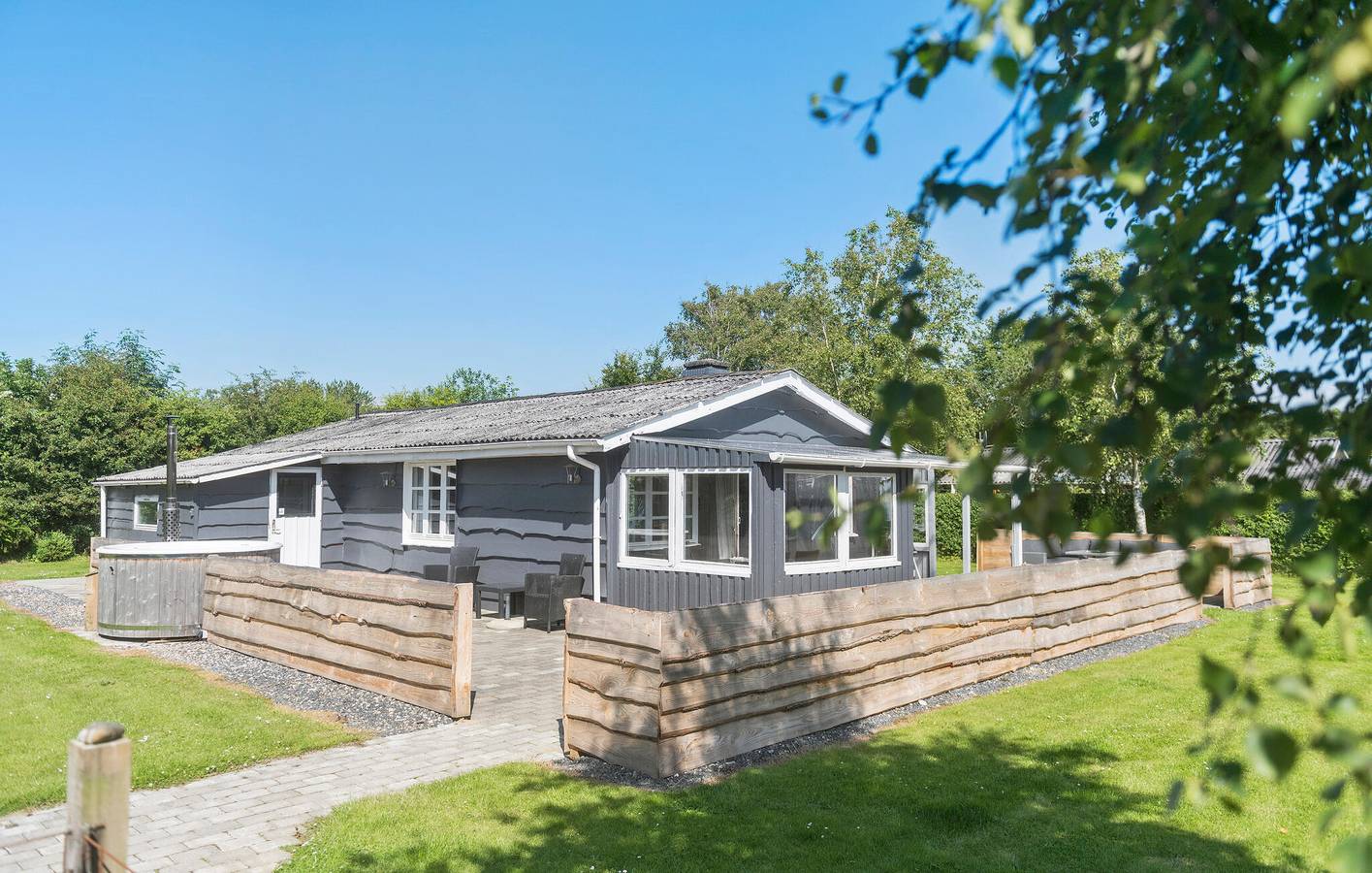 Ferienhaus für 8 Personen mit Terrasse in Bork Havn, Ringkøbing Fjord