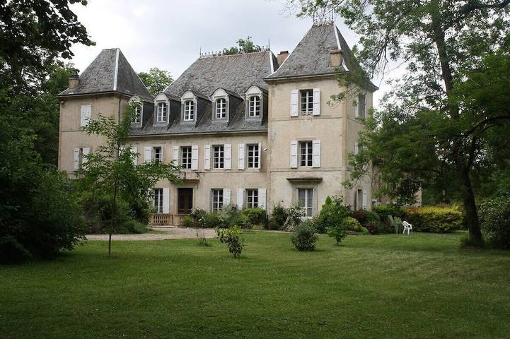 Château pour 12 personnes, avec Piscine dans le Tarn