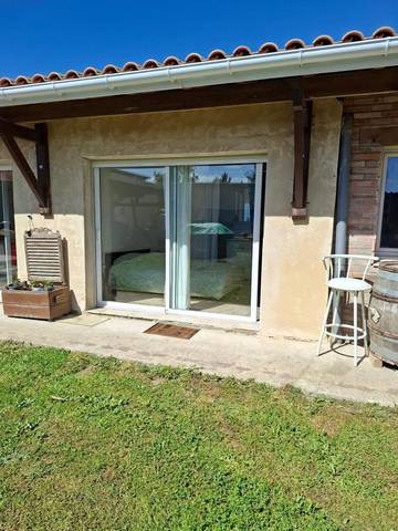 Cottage pour 2 personnes, avec vue et jardin à Lesparre-Médoc