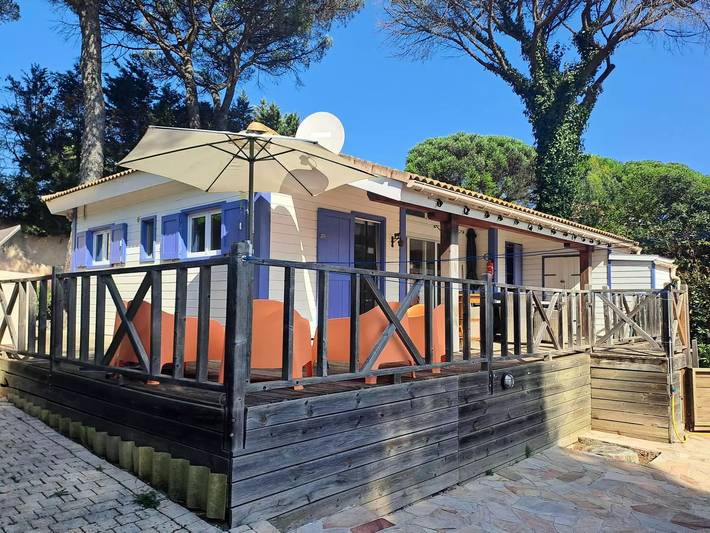 Villa pour 6 personnes, avec vue ainsi que jardin et piscine à Gassin