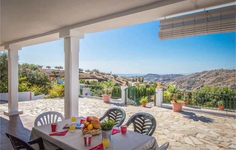 Apartment mit Meerblick, Pool und Parkplatz in Frigiliana, Costa del Sol