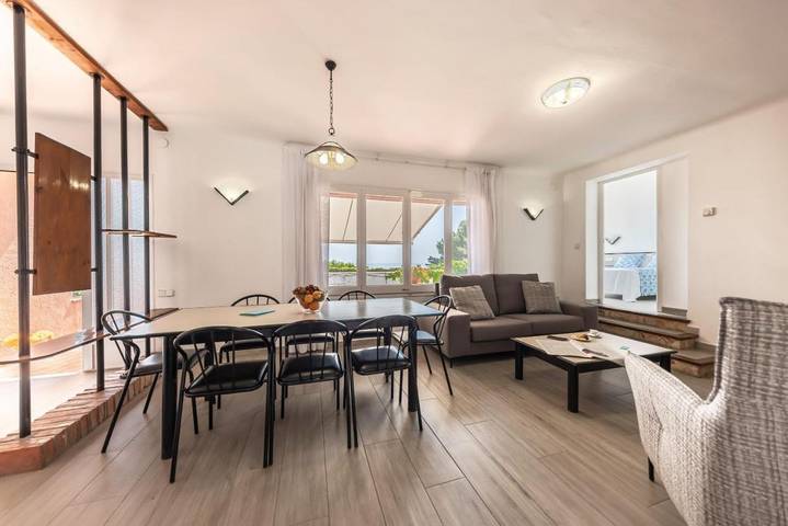 Casa rural para 8 personas, con Terraza además de Jardín y Vistas en Sant Feliu de Guíxols - 2