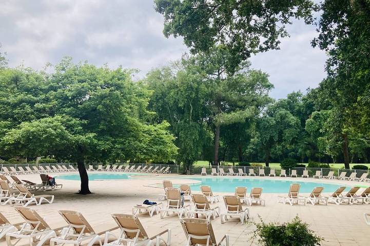 Location de vacances pour 6 personnes, avec piscine et terrasse dans Golf De Moliets Moliets Et Maa