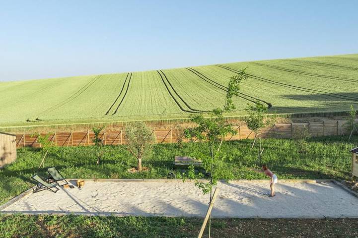 Location de vacances pour 11 personnes, avec jardin et jacuzzi dans Saint-Mards-en-Othe