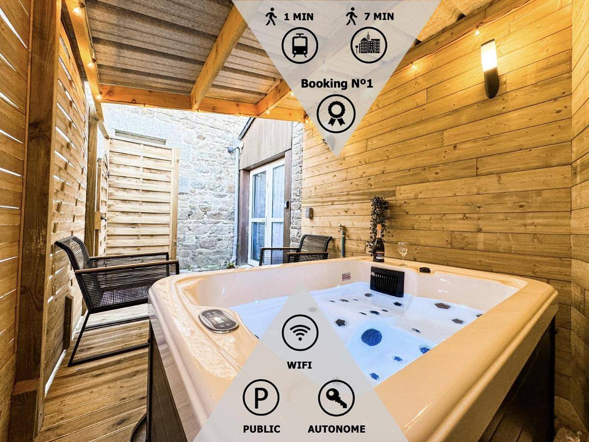 Appartement entier, Suite romantique Jacuzzi privatif chauffé à 37 Gare in Guingamp, Région de Guingamp