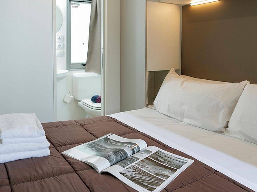 Camping hu I Pini Village - Mobilheim 5 personen - hu Stay Smart Bungalow Superior in Fiano Romano, Rom Provinz