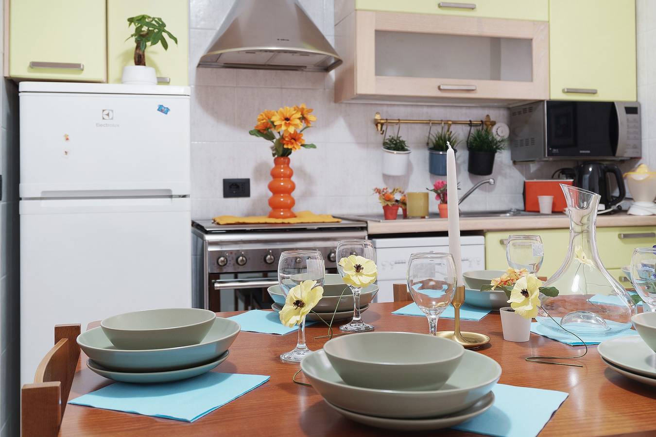 Apartamento entero, Apartamento 'Varazze Mare' con dos baños y patio in Varazze (City), Varazze