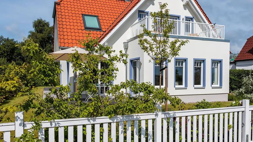 Strandhaus für 6 Personen, mit Balkon und Garten in Ahrenshoop