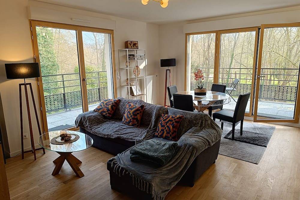 Apartamento entero, Chez Sibylle Parc Naturel Chevreuse Versailles Saclay Orly in Saint-Rémy-lès-Chevreuse, Parque natural regional del Alto Valle de Chevreuse