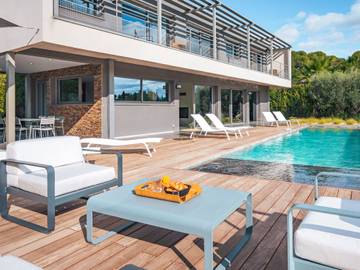 Gîte pour 8 personnes, avec jardin ainsi que balcon et sauna à Baillargues